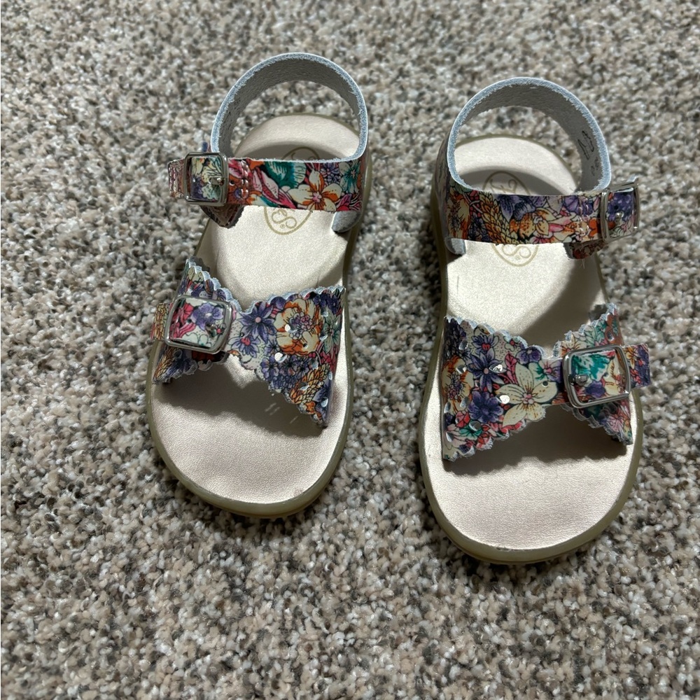 FootMates Girls Floral Multicolor Sandals